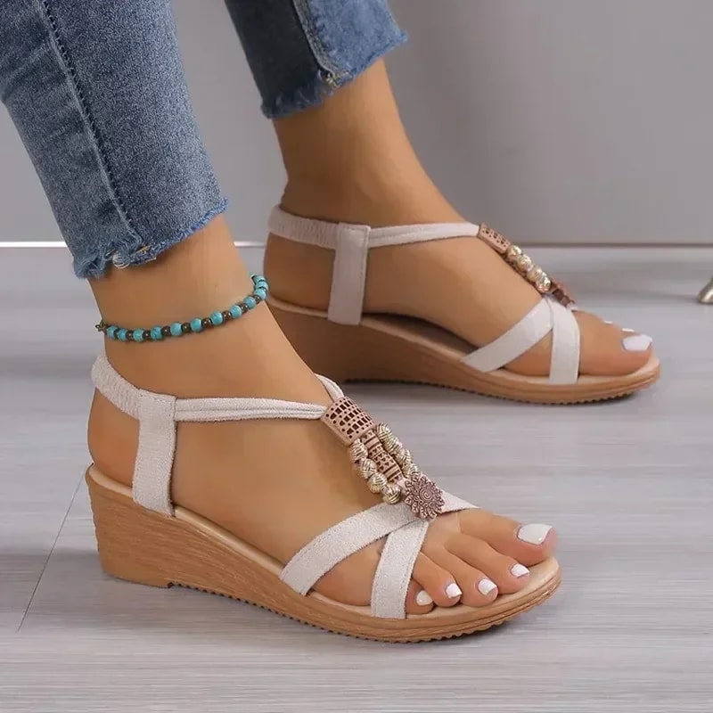 Comfortable Casual Sandals New Style Round Toe Wedge Heel Metal Decorated Womens Shoes 3