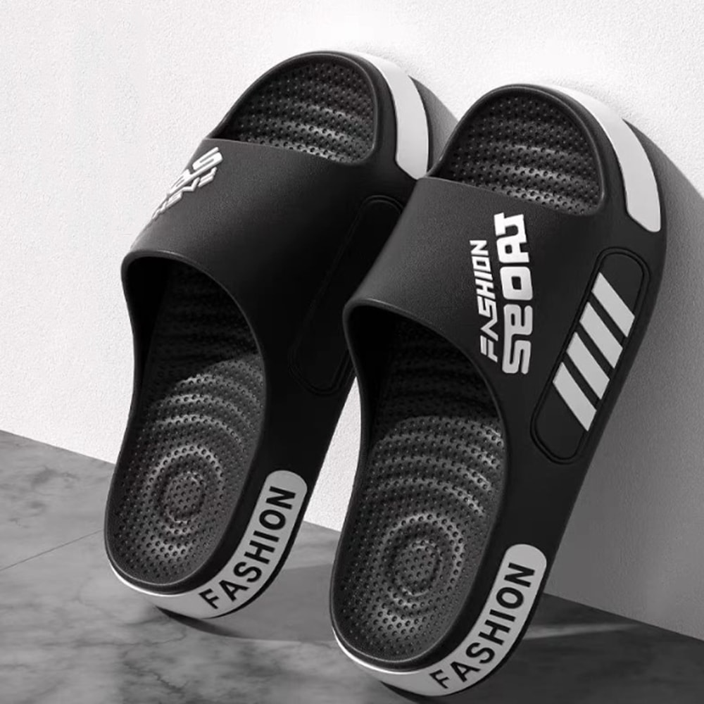 Slippers For Men Women Soft And AntiSlip Outdoor Sandals Thick Bottom Bathroom Flip Flops For Summe 2