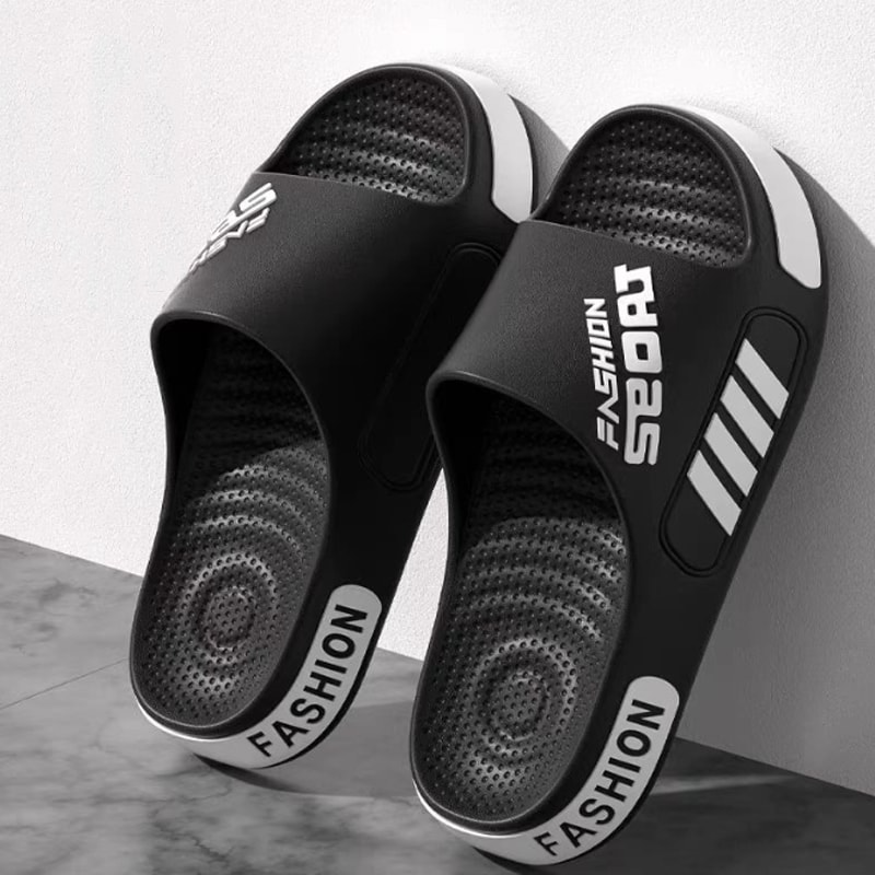 Slippers For Men Women Soft And AntiSlip Outdoor Sandals Thick Bottom Bathroom Flip Flops For Summe 2