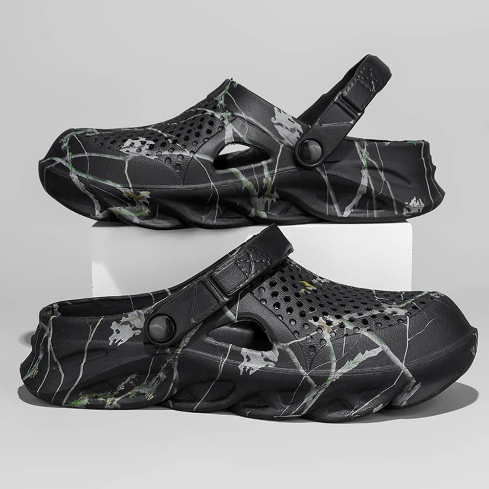 Mens Clogs Sandals Men Summer Slippers Hollow Breathable Flip Flops Fashion Beach Shoes With Thick 1