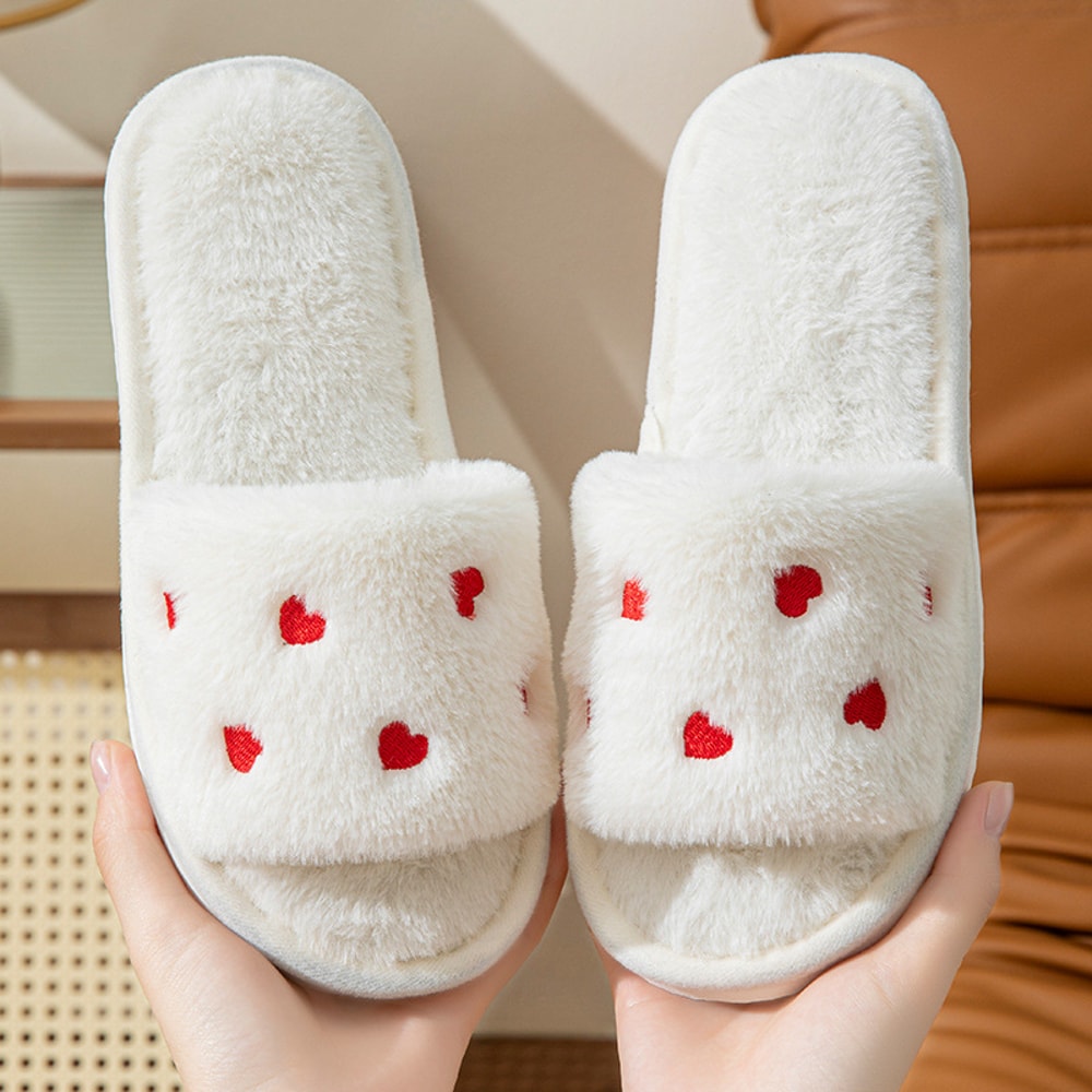 Winter Women Heart Slippers For Home Furry Sandals Indoor Soft House Slides For Men And Couples 5