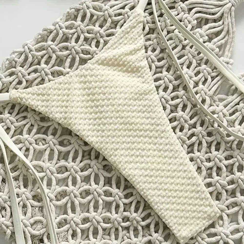 European and American Sexy Lace-Up Bikini, Solid Color Swimsuit, Women's Small Fresh Split Beach Style, Pure Desire Swim