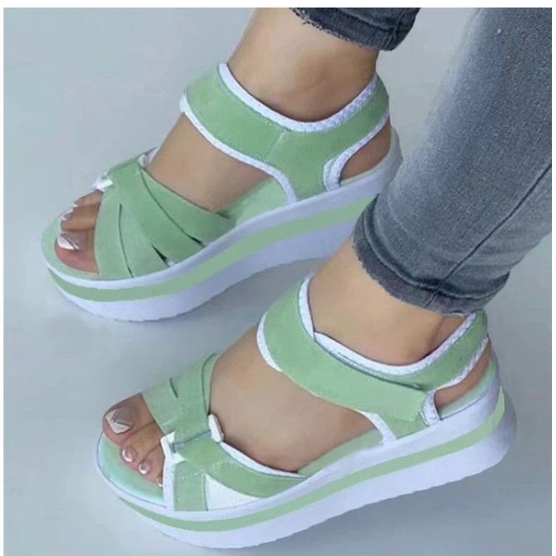 Lightweight Outdoor Platform Sandals for Casual Beach Wear