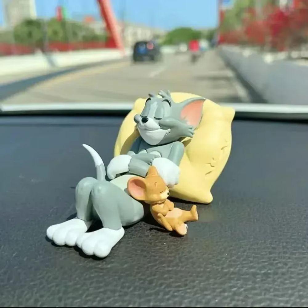 Tom And Jerry Car Decor Cute Dashboard Accessories Adorable Cartoon Figurines 1