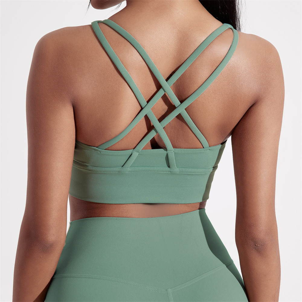 Solid Color Cross Back Sports Bra for Women, High Strength Fitness Tight Top, Gym & Yoga Underwear with Chest Pad