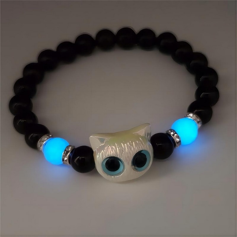 Cartoon Big Eye Cat Luminous Necklace For Women Trendy Black Cat Pendant Necklace New Design Friend 4