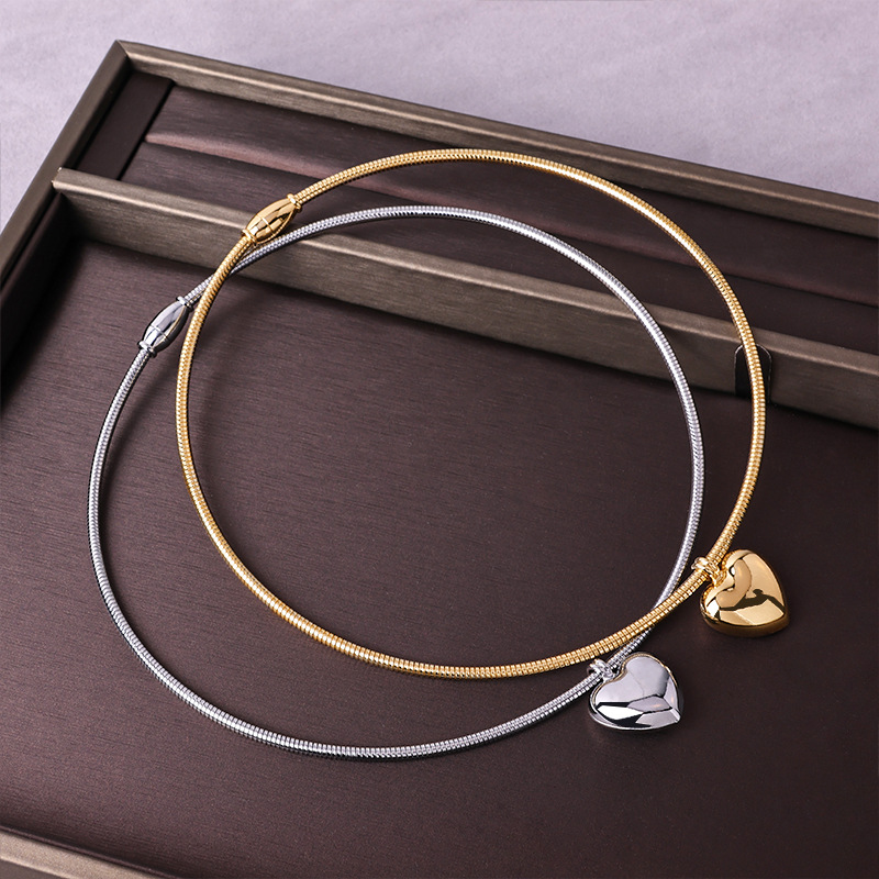 Heart Shaped Snake Bone Chain Pendant Collar Cross Border Magnetic Attraction Necklace 1