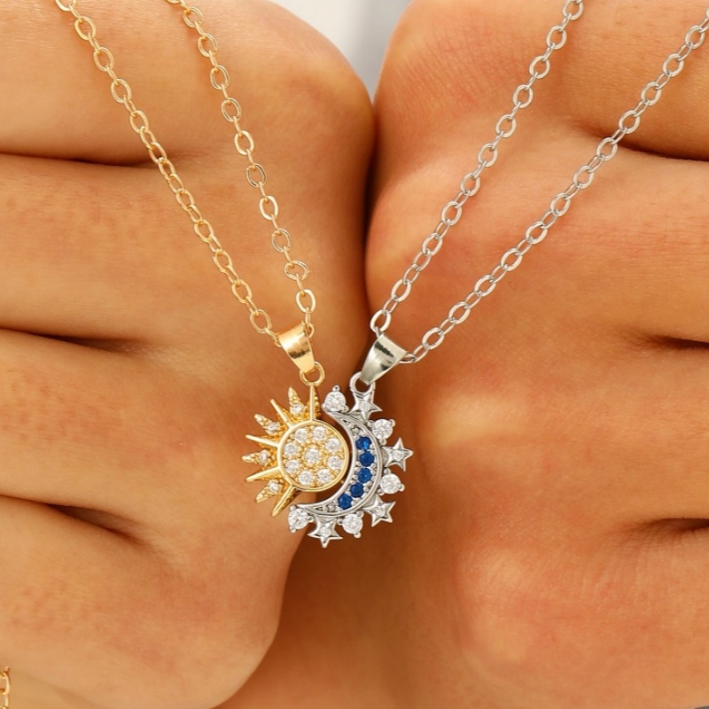 Magnetic Couple Matching Necklace Set Sun Moon Heart Shape Magnet Pendant Fashion Lover Gift Jewelr 0