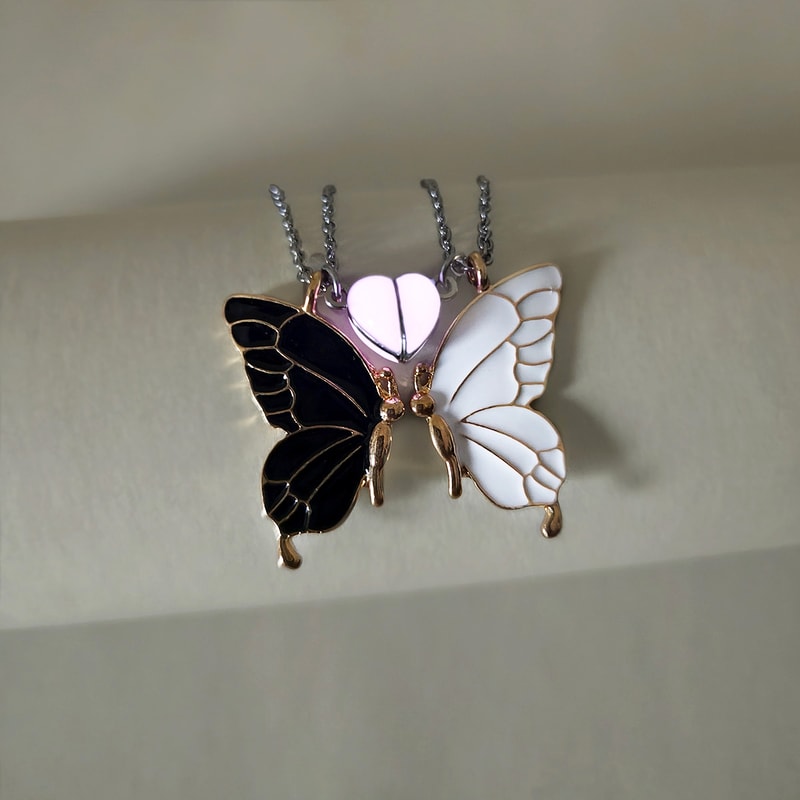 Luminous Love Butterfly Sister Necklace Set Black And White Heart Shaped Magnetic Cute Accessories 0