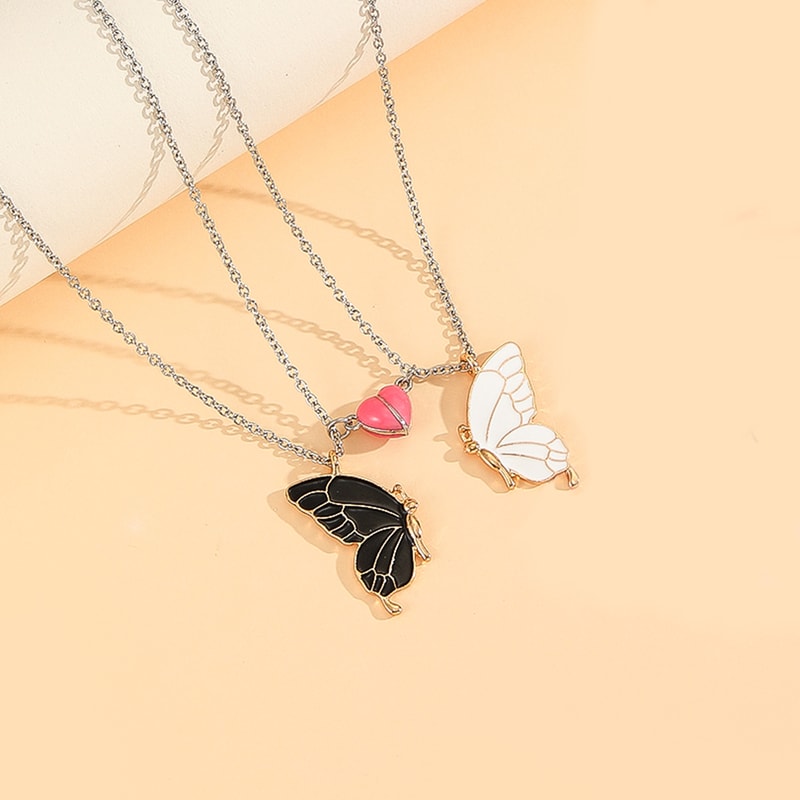 Luminous Love Butterfly Sister Necklace Set Black And White Heart Shaped Magnetic Cute Accessories 2