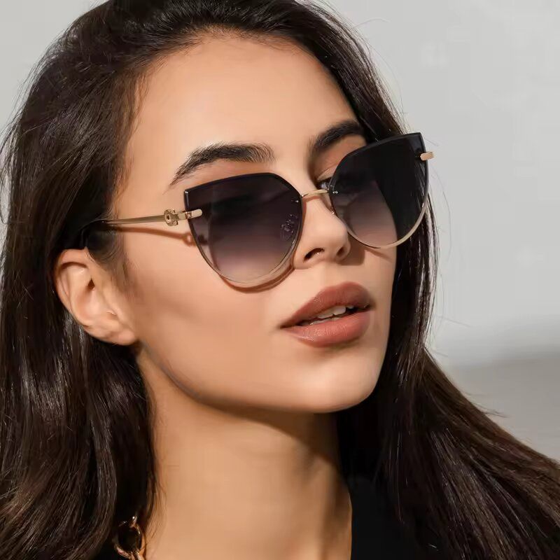 Triangle Metal Frame Sunglasses For Women Trendy Cat Eye Small Fashion Sun Glasses UV400 Streetwear 0