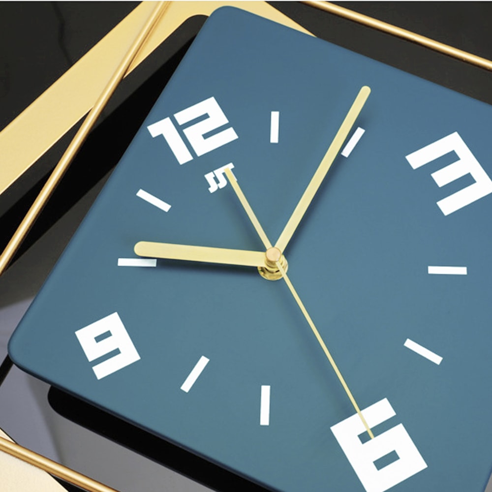 Silent Digital Hanging Wall Clock, Modern Metal Large Green Pendulum Clock, Simple Home Art Decor Wall Watch