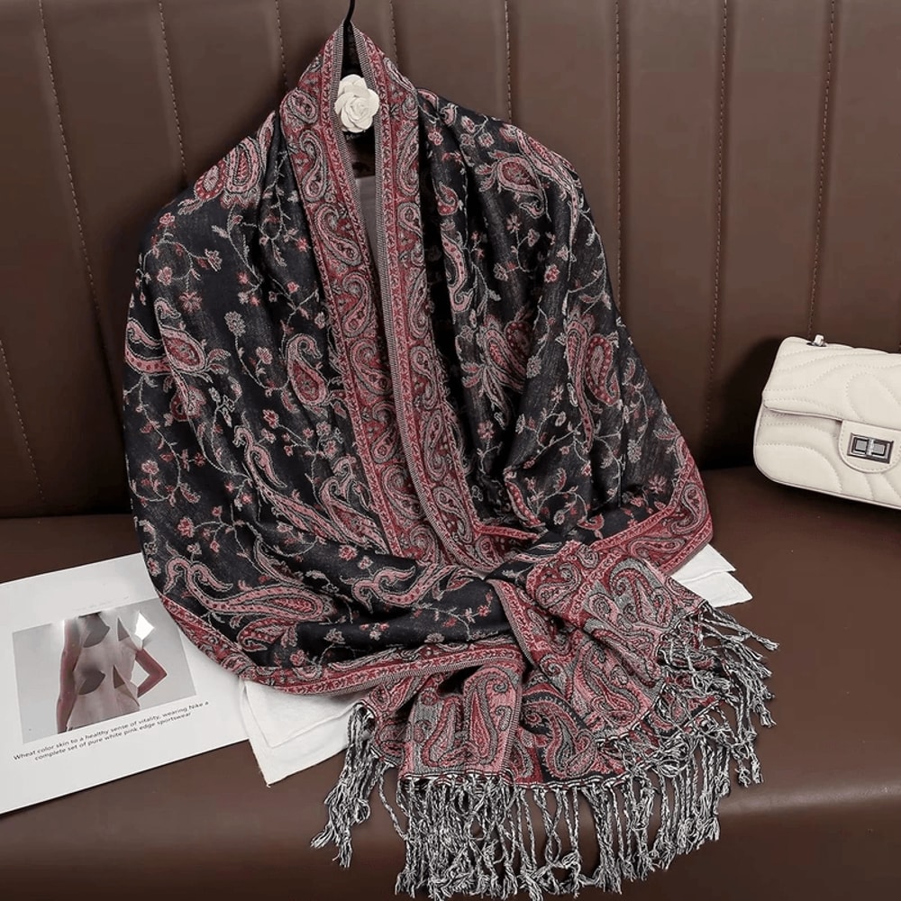 Elegant shawl for winter fashion