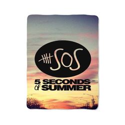 5 second of summer print on blanket