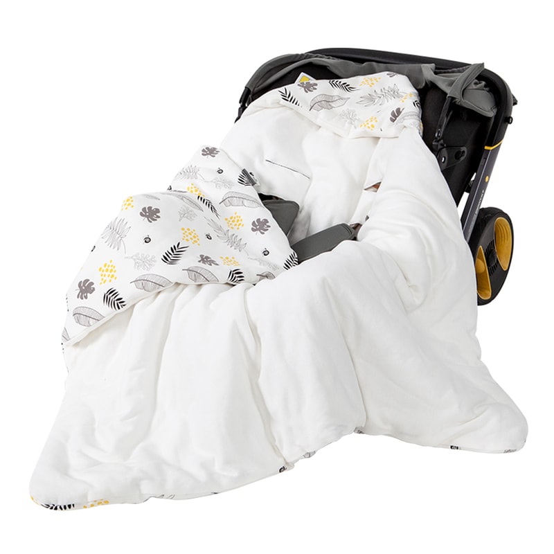 Windproof Hooded Baby Wrap Blanket for the Newborn, Autumn Warm Envelope for Infant Car Seat Discharge