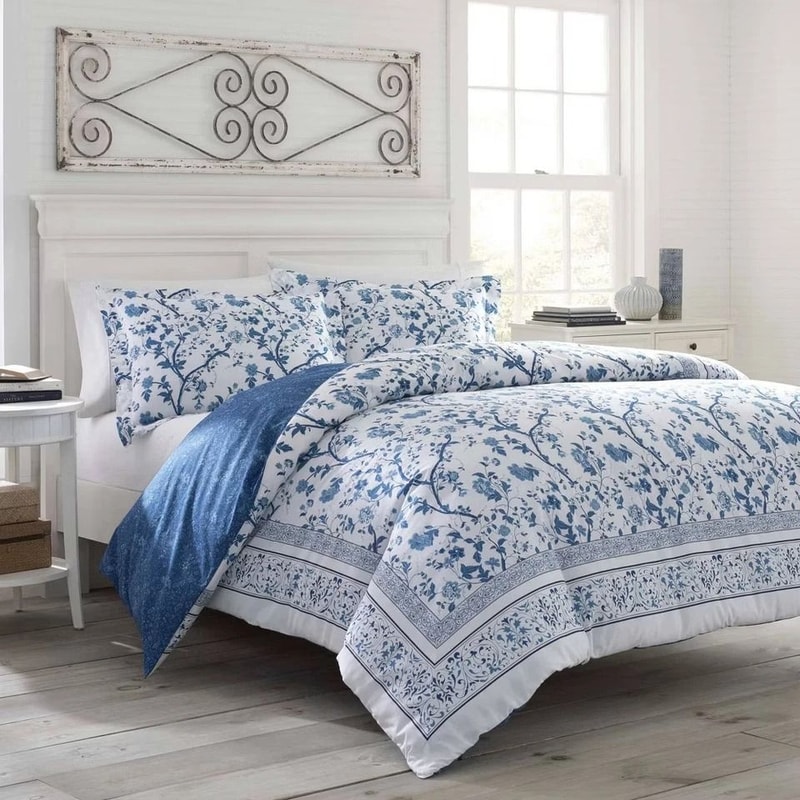 FullQueen Charlotte Reversible Duvet Cover Set Blue Soft Machine Washable Elegant Floral Print 4