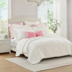 full/queen ruffle quilt, white, polyester, lightweight, soft and breathable, machine washable beddin