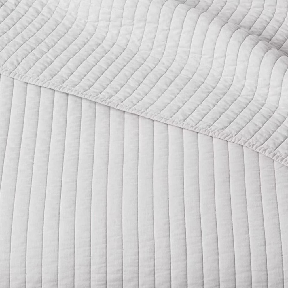 Threshold FullQueen Washed Cotton Sateen Quilt Light Gray Cozy Stylish Bedding 1
