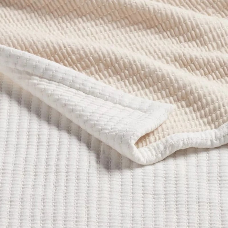 Bed Blanket FullQueen Comfortable Cozy Machine Washable Threshold 3