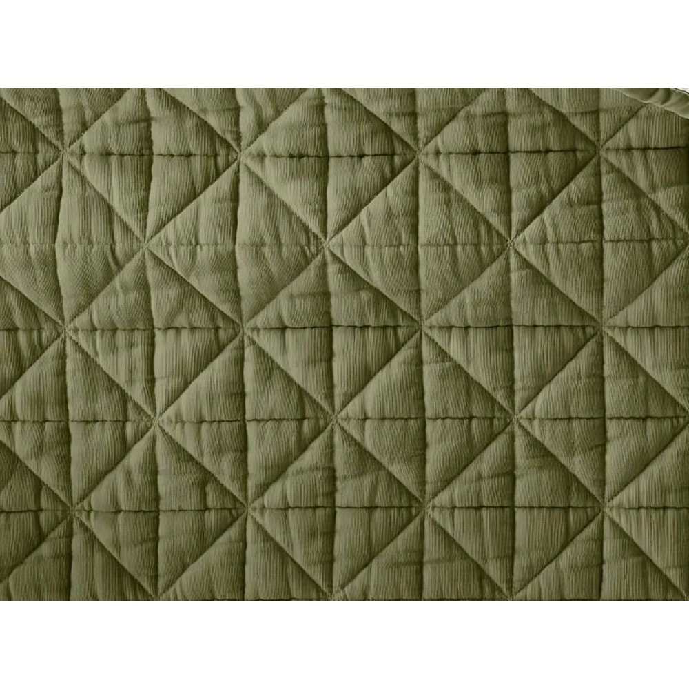 Lightweight FullQueen Reversible Quilt Tonal Green With Diamond Stitching Thread Count Polyester Fi 3