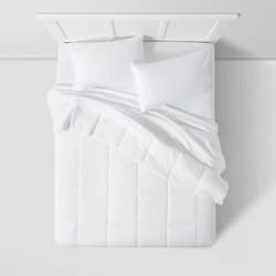 all season comforter insert white, full/queen - room essentials, soft, hypoallergenic, box quilted, year-round comfort