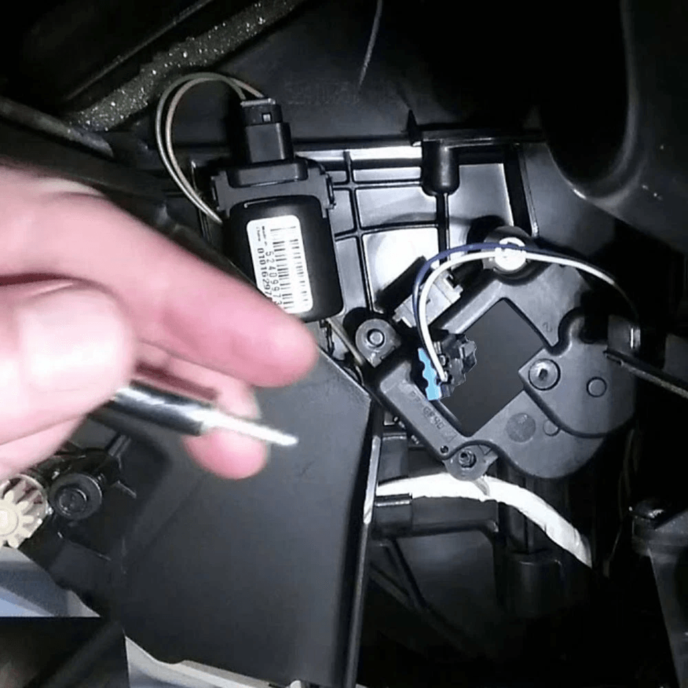 Blend Door Actuator For AC Heater Electrical Activation 9