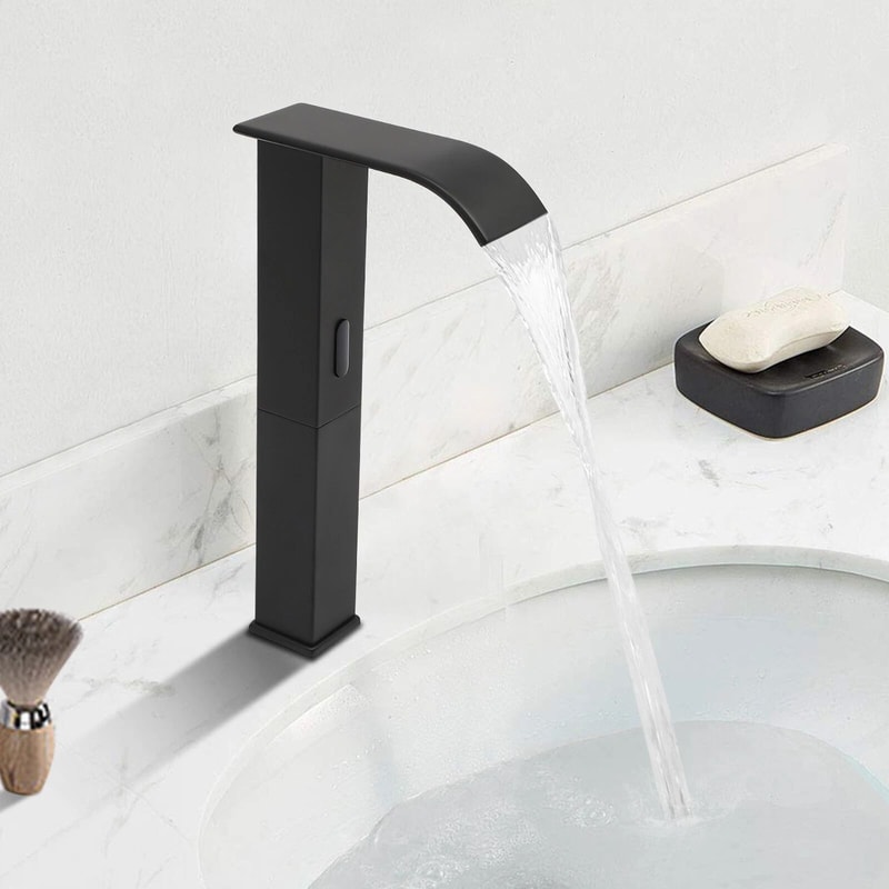 Sensor Faucet Black With Modern Design And Temperatureregulating Valve For Kitchens 1