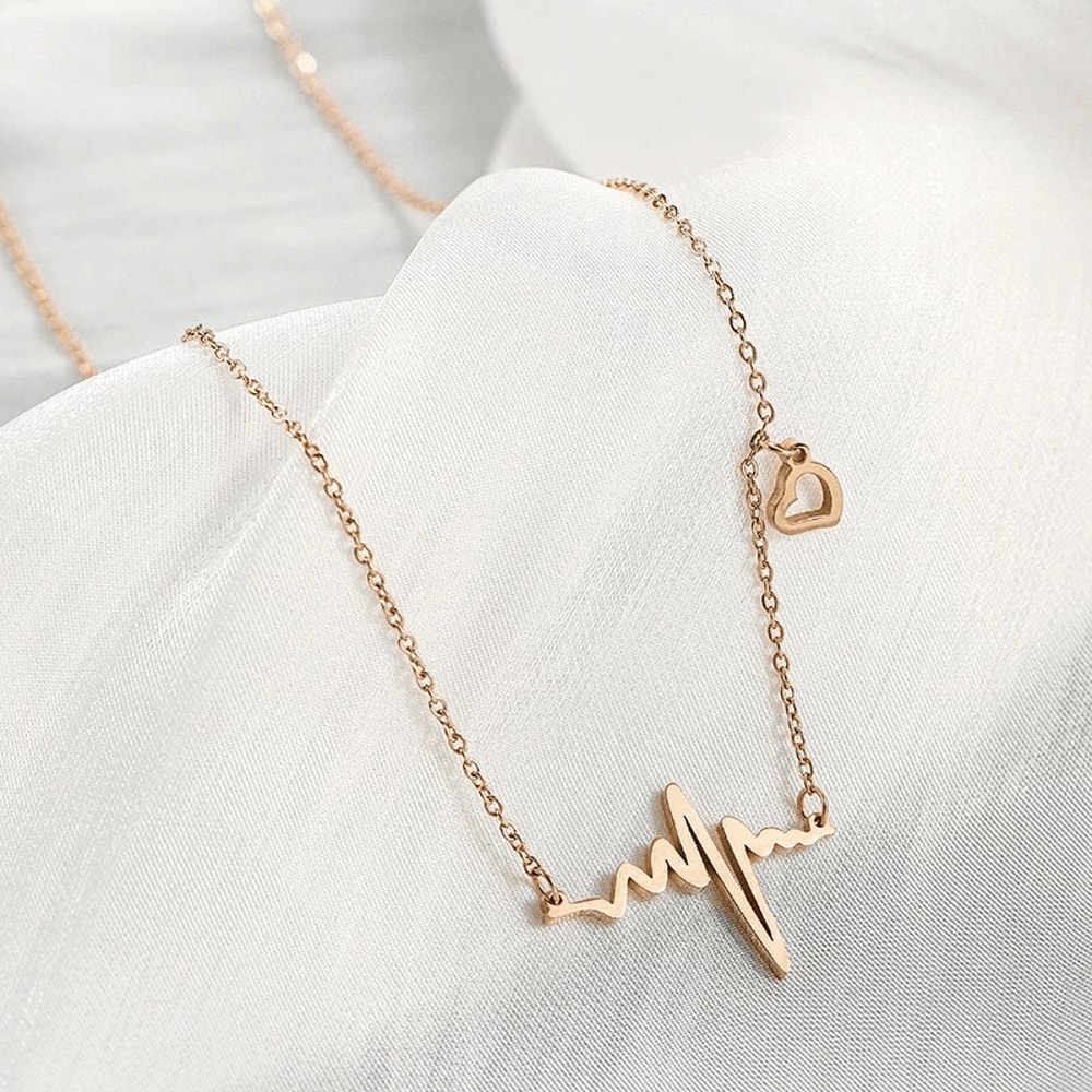 Gold Love Heart Necklace Fashion Women Chain Heartbeat Pendant Jewelry 2