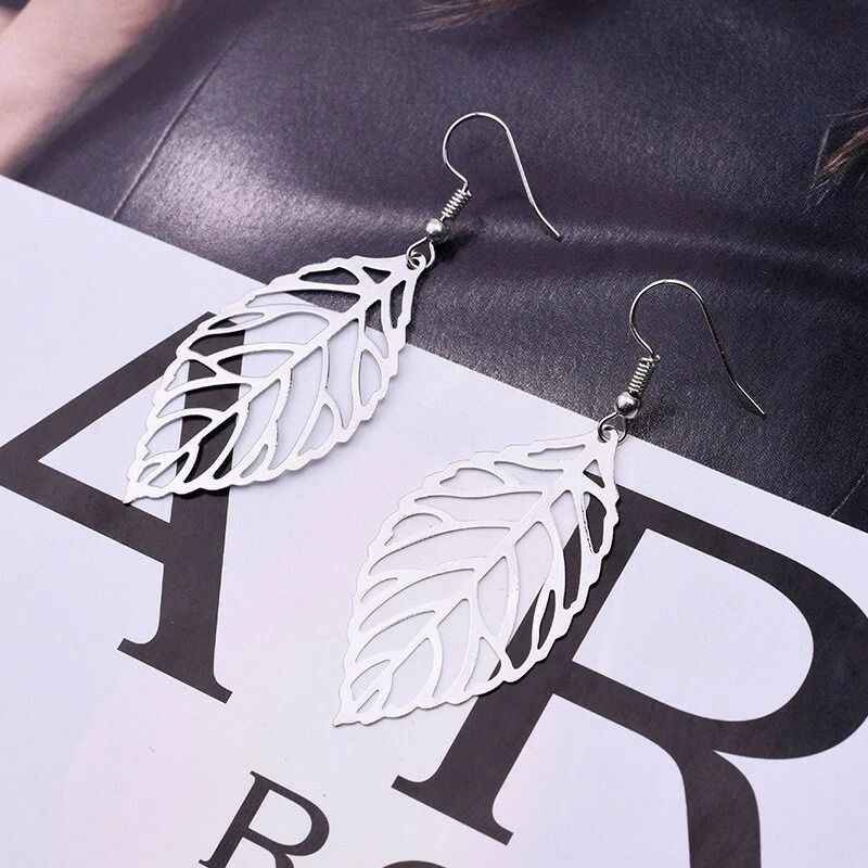 Bohemian Retro Earrings For Women Fashion Jewelry With Hollow Leaf Tassel Design 3