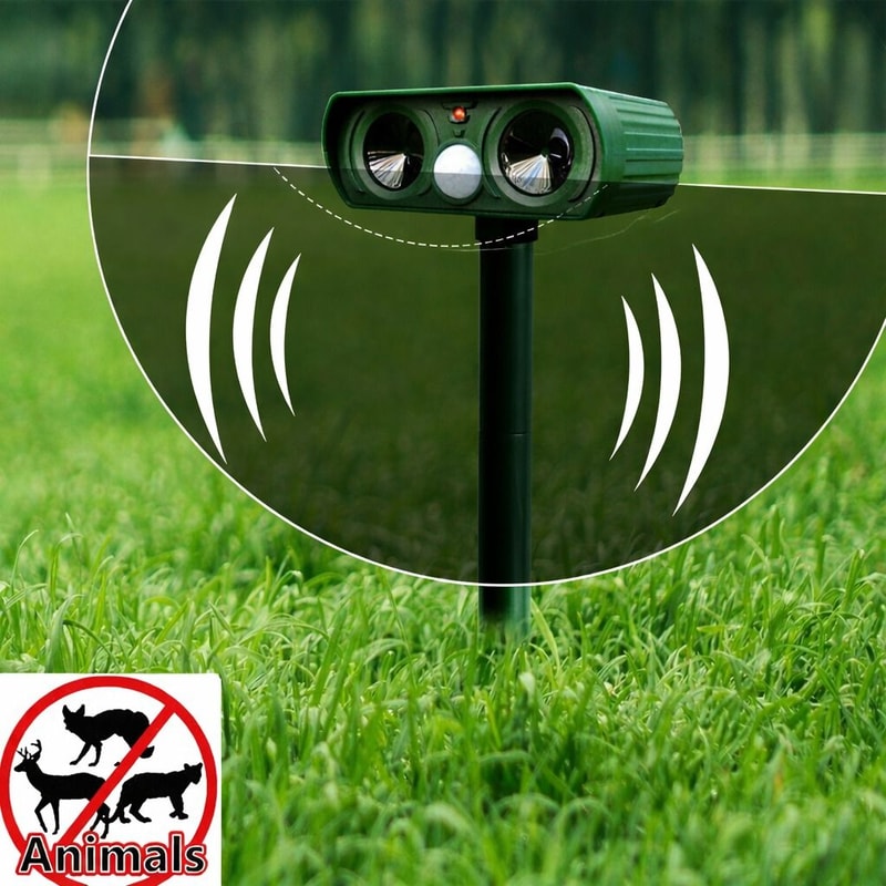 Ultrasonic Solar Powered Animal Repeller Outdoor Pest Control For Cats Mice Deer 0