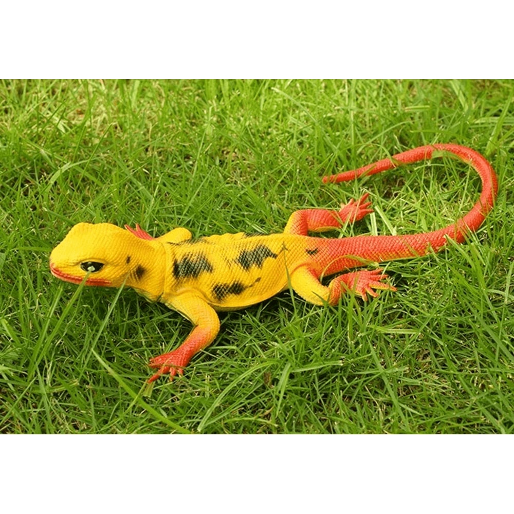 Realistic Fake Lizard Prop Toy Durable Garden Gag For Pranks 1