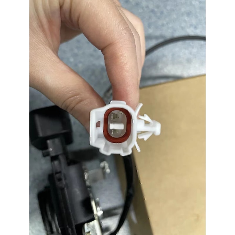 Toyota Sequoia Rear Liftgate Latch Assembly With Actuator Tailgate Lock Replacement 1