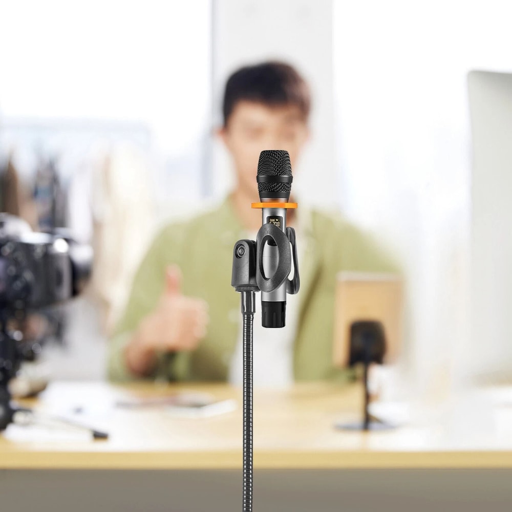 Adjustable Gooseneck Microphone Stand With Desk Clamp Mic Stand For Broadcast Streaming 1