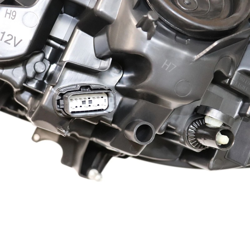 Ford Fusion Passenger Side Halogen Headlight Replacement 1