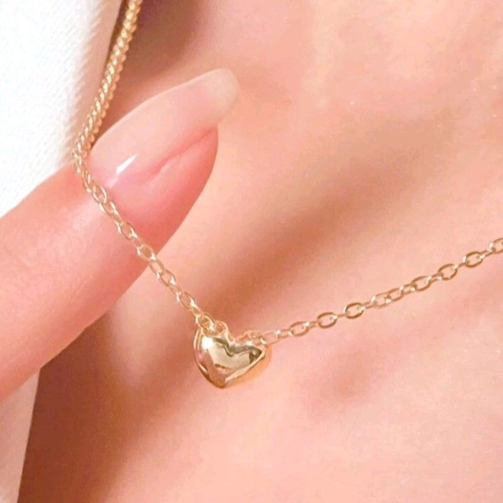 Fashionable Minimalist Heart Pendant Necklace For Women 2