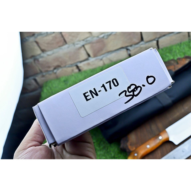 Custom Handmade D2 Steel Blades Kitchen Knife Set Chef Knives Set with Stylish Resin Handle 8