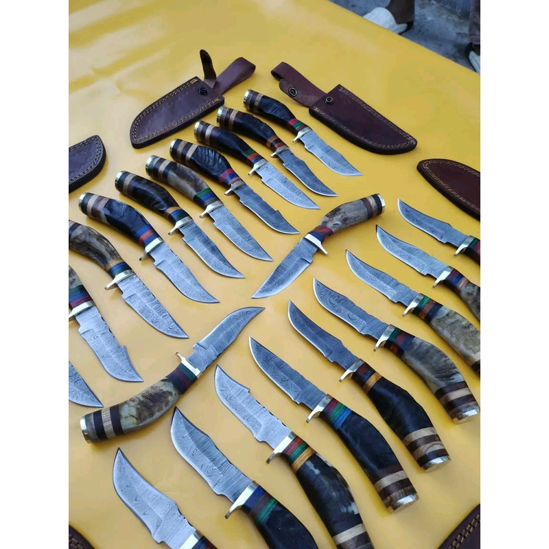 Lot Of 20 6 Inch Handmade Damascus Steel Skinner Knives Ram Horn Free Sheath 7