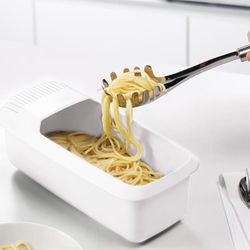 eco-friendly microwave pasta cooker & strainer, all-in-one spaghetti & vegetable steamer, dishwasher safe kitchen acce