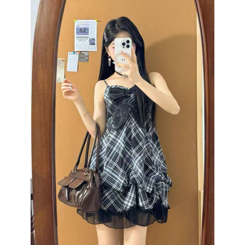 2025 Japanese Vintage Style Strap Dress, Womens Korean Fashion Black Lace Cami Dress for Summer, Sweet Patchwork One
