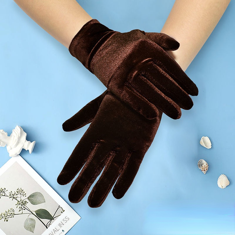 Short Opera Velvet Gloves for Women, Flapper Stretchy Wrist Length Banquet & Tea Party Gloves for Halloween Costume