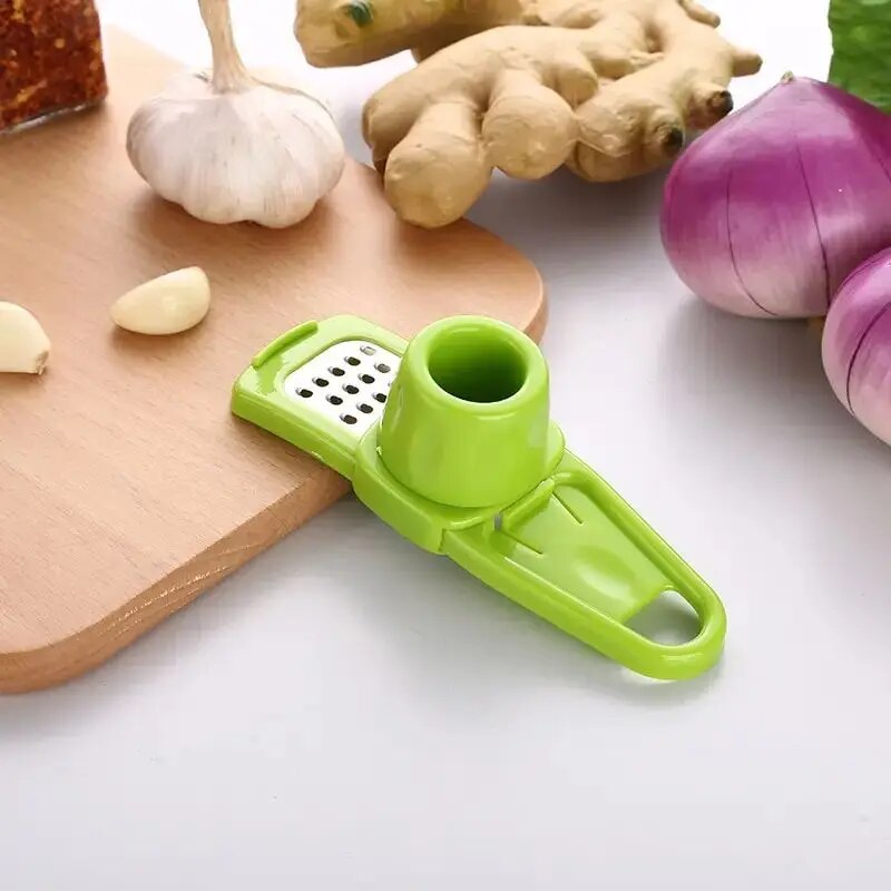 Green Pack Mini Garlic Grinder Creative Garlic Press Kitchen Garlic Mash Manual Garlic Mashing Green Kitchen Gadget
