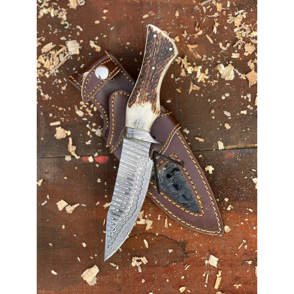Handmade Damascus Steel Hunting Knife Deer Antler Handle RazorSharp Blade Leather Sheath Perfect F 1
