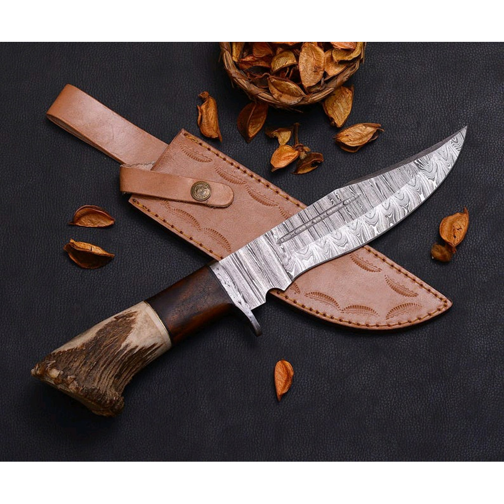Custom Handmade Forged Damascus Steel EDC Hunting Bowie Knife Crown Stag Horn Handle Comes With Lea 0