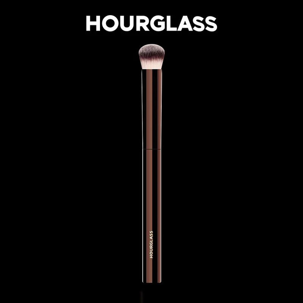 Soft Fiber Hourglass Makeup Brush Single Face Brush For Concealer Foundation Fashion Design Beauty 1