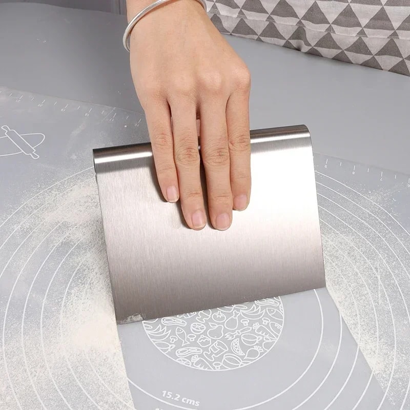 Stainless Steel Scale Cake Scraper DIY Dough Pastry Spatulas Buttercream Edge Smoother Cake Decorat 3