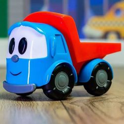 Truck Leva, car toy rotating wheels