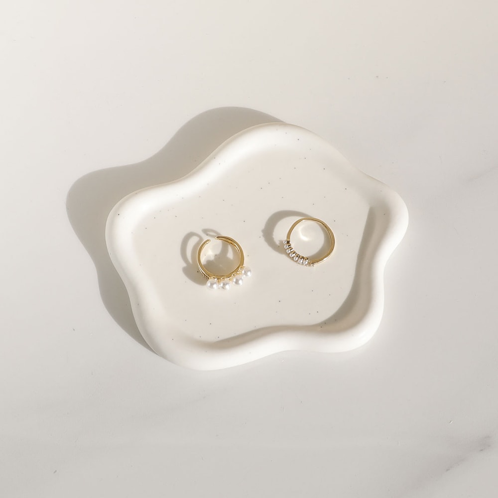 Ceramic Jewelry Dish for Women, Elegant Jewelry Tray Trinket Dish, Cloud Tray for Rings, Watches Keys, Perfect Christmas