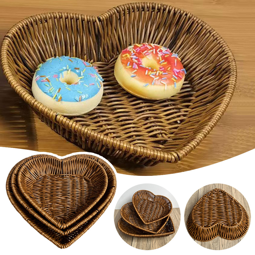 Heart-Shaped Woven Storage Basket, Multi Simulation Rattan Desktop Basket for Bread, Fruit, Restaurant Serving Display