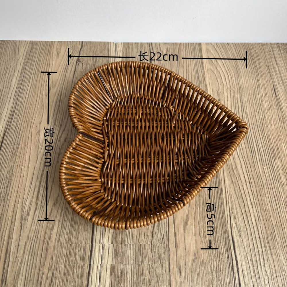 Heart-Shaped Woven Storage Basket, Multi Simulation Rattan Desktop Basket for Bread, Fruit, Restaurant Serving Display
