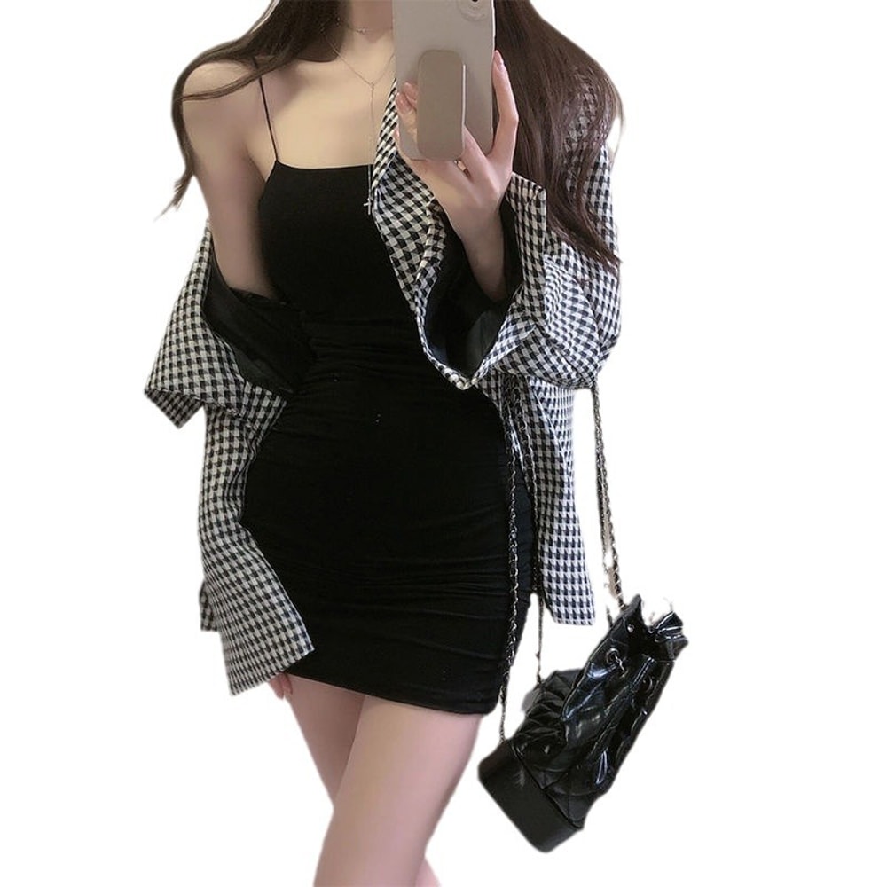 WhiteBlack Sling Sleeveless Dress, Sexy Tight Slimming Skirt, Women's Summer Short Arm Covering, Simple